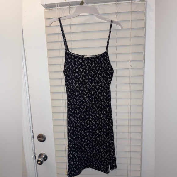 NWOT SET OF 2 black + Floral Black Mini Sundresses size XL 👗 ☀️ - Picture 3 of 8